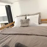 Διαμέρισμα Charmant Appartement *